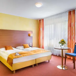 Novum Rega 3*, Stoccarda Germania