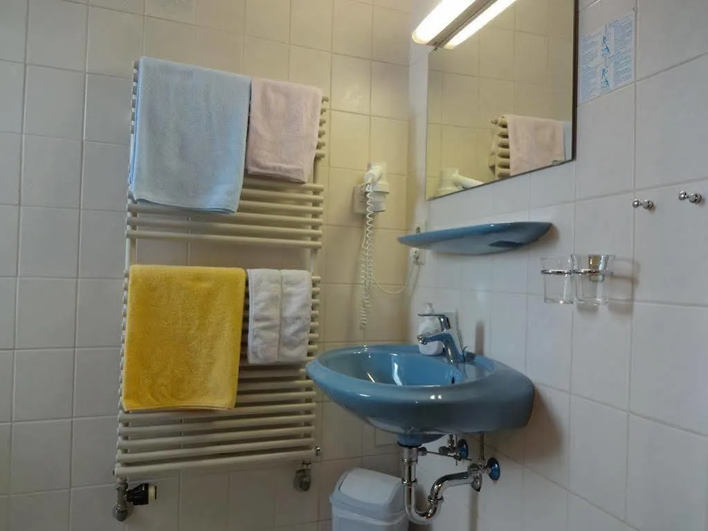 Hotel Garni Viktoria Lindau  Germania